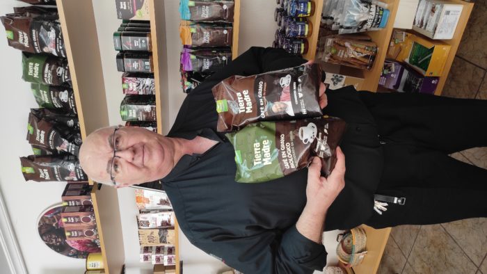 Antonio Arias incorpora desde este mes productos de Comercio Justo de la tienda de Oxfam Intermón en los eventos universitarios servidos por su empresa. Antonio Arias incorpora desde este mes productos de Comercio Justo de la tienda de Oxfam Intermón en los eventos universitarios servidos por su empresa.