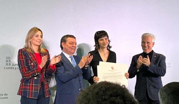 Premio a TFG y TFM con temática de cooperación al desarrollo Premio a TFG y TFM con temática de cooperación al desarrollo